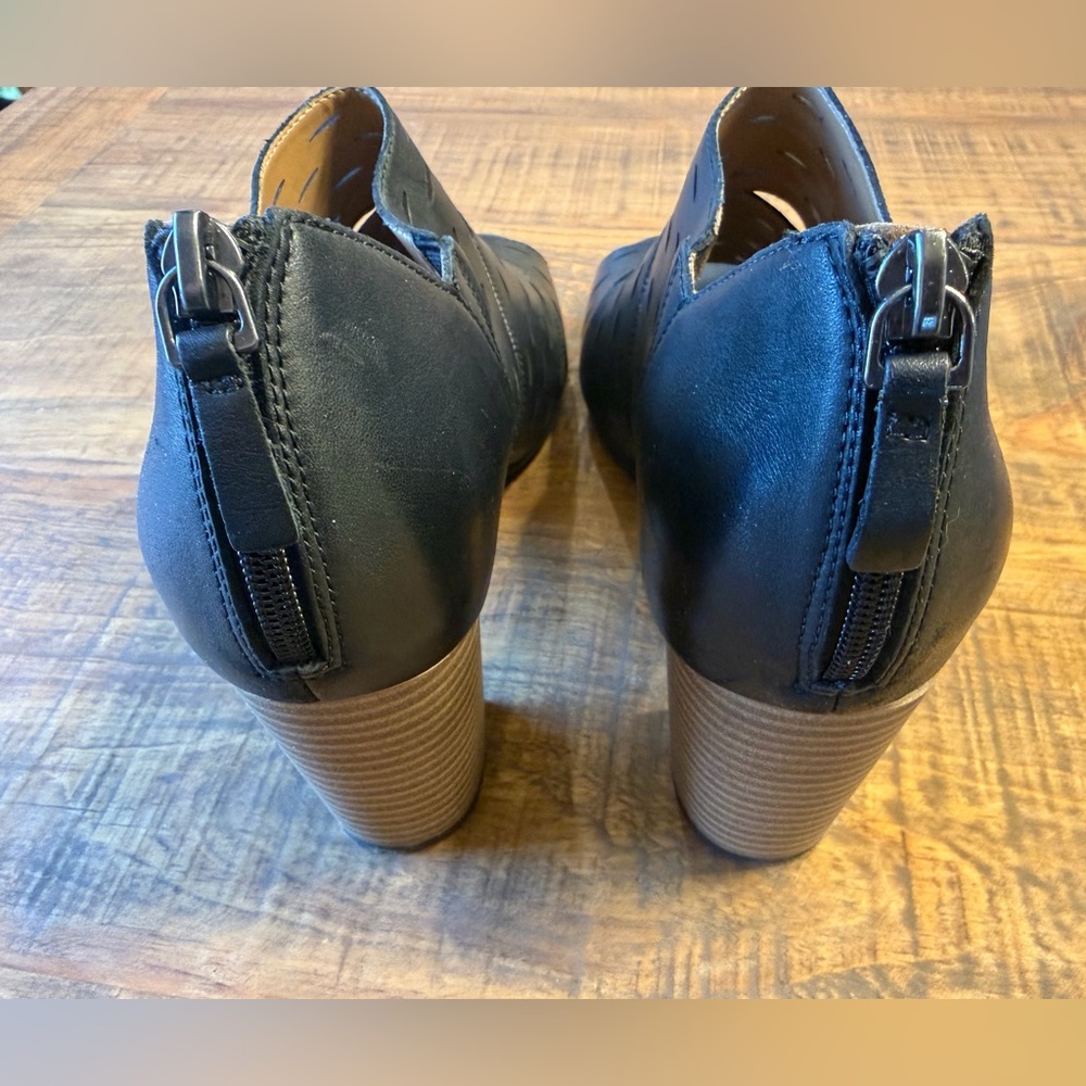 Clarks Bandy Takala Leather Peep Toe Boots 12 Medium NIB! - Picture 7 of 10